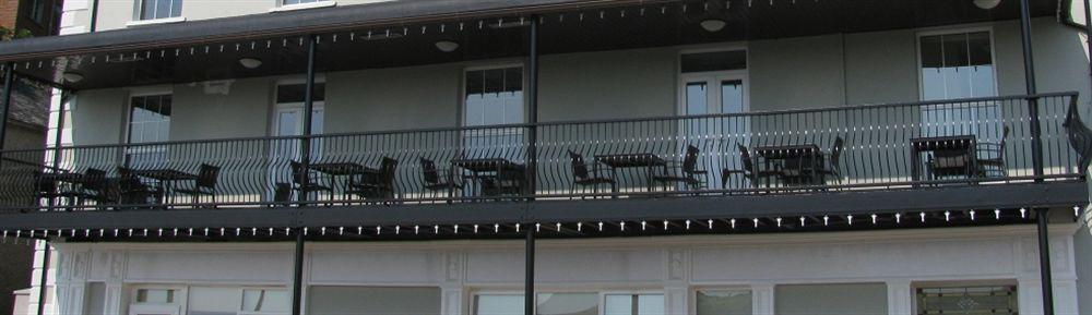 Walter Raleigh Hotel Youghal Bagian luar foto