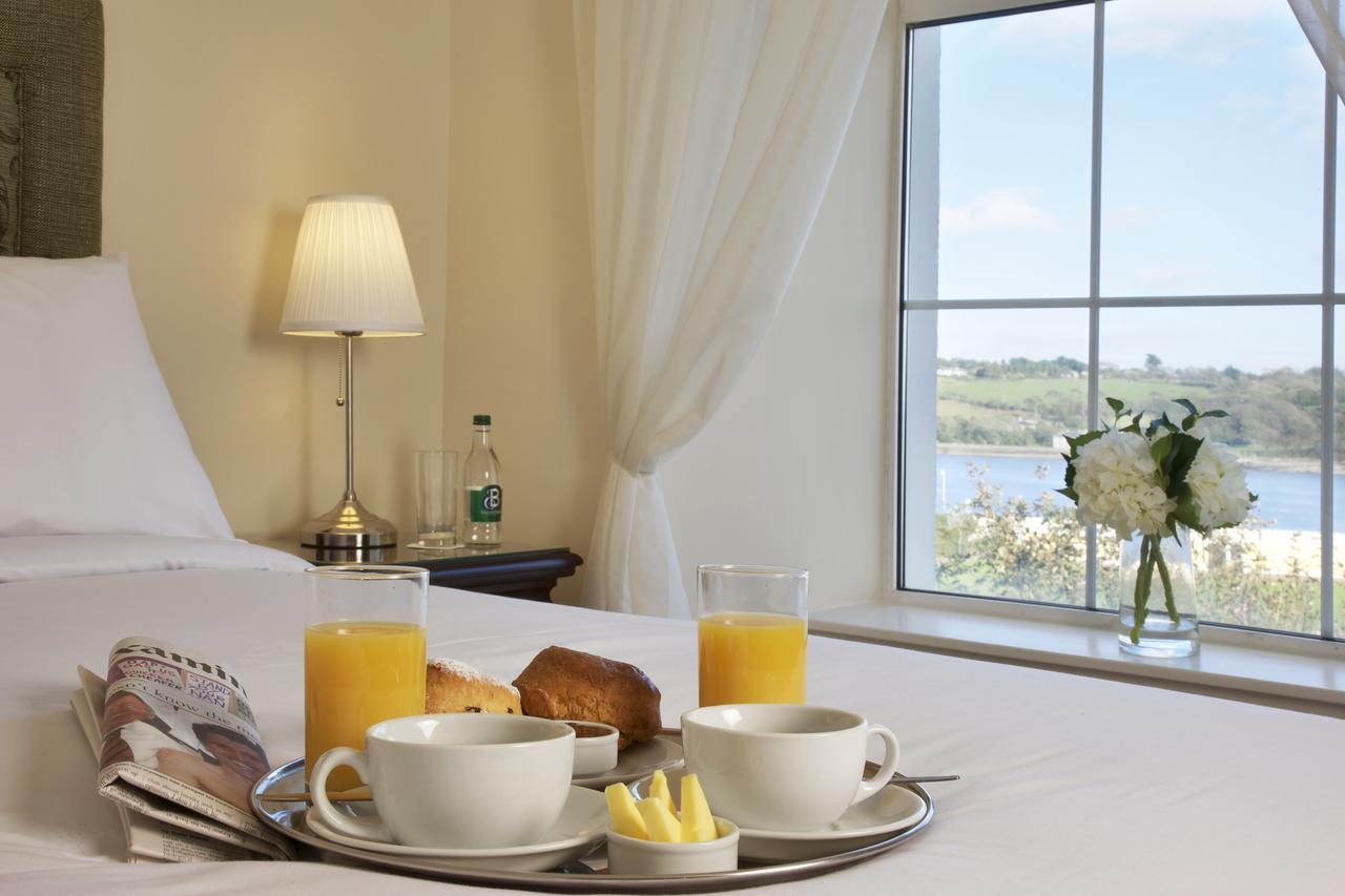 Walter Raleigh Hotel Youghal Bagian luar foto